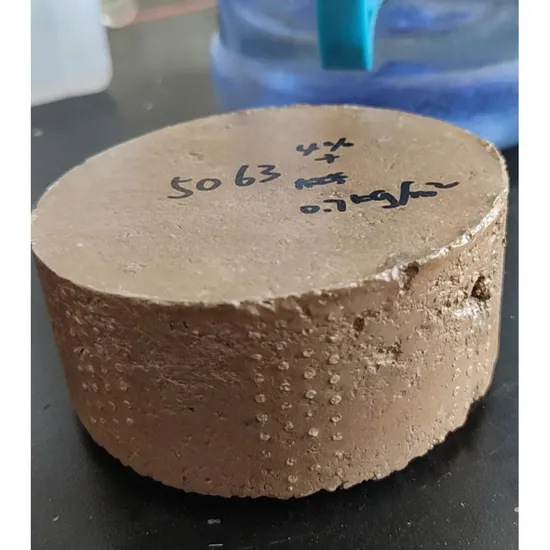 Flüssige Acrylpolymeremulsion zur Erosionsbekämpfung auf Wasserbasis